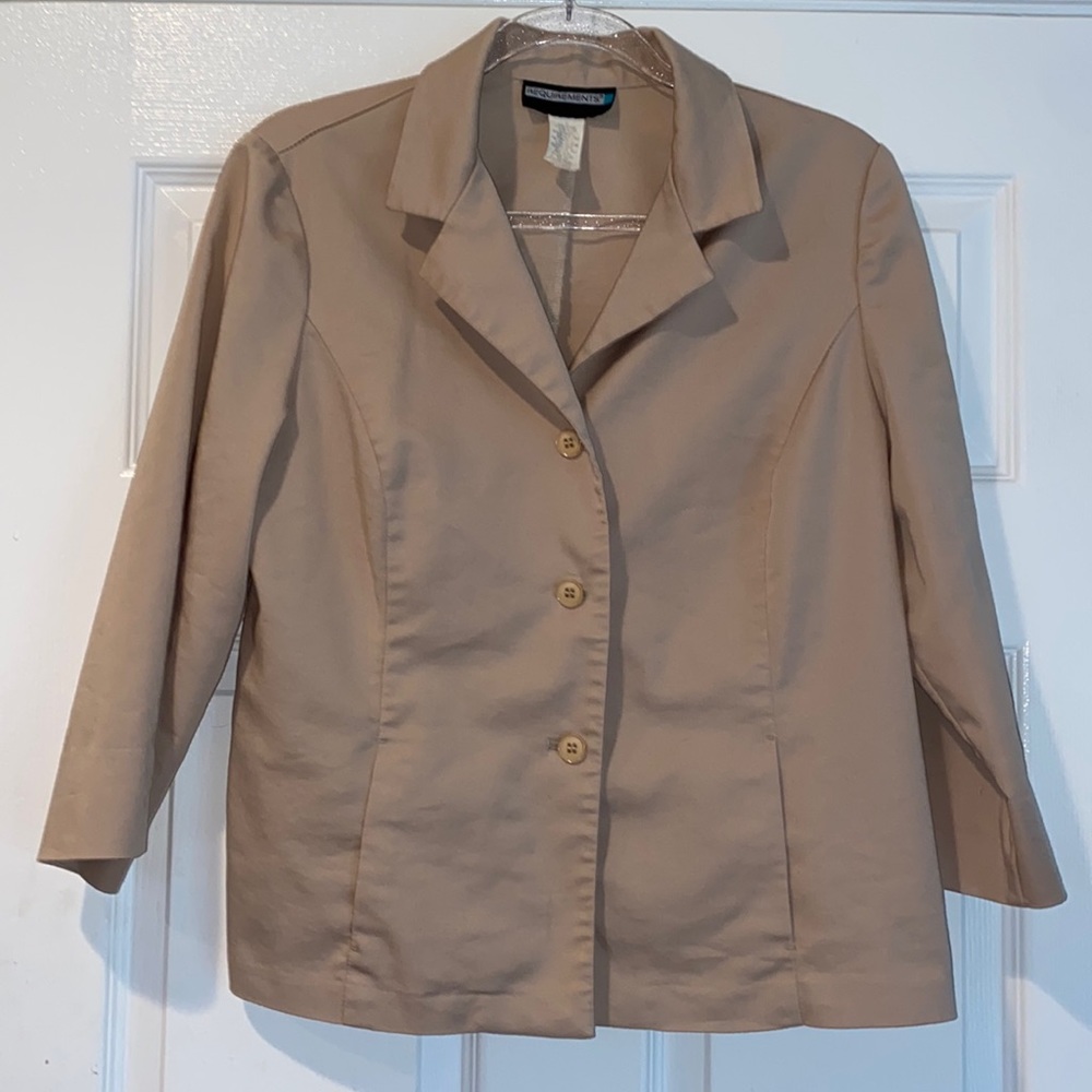 Requirements Spring Jacket/Blazer Size 12